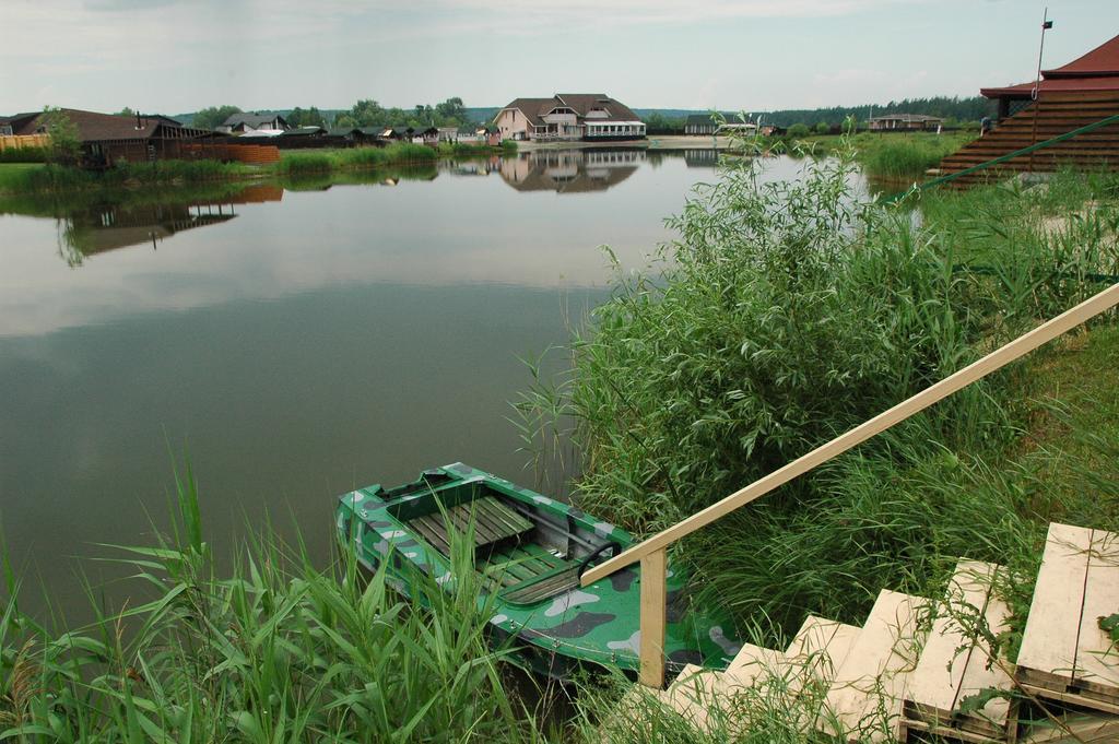 Eco Village Obukhiv Екстериор снимка